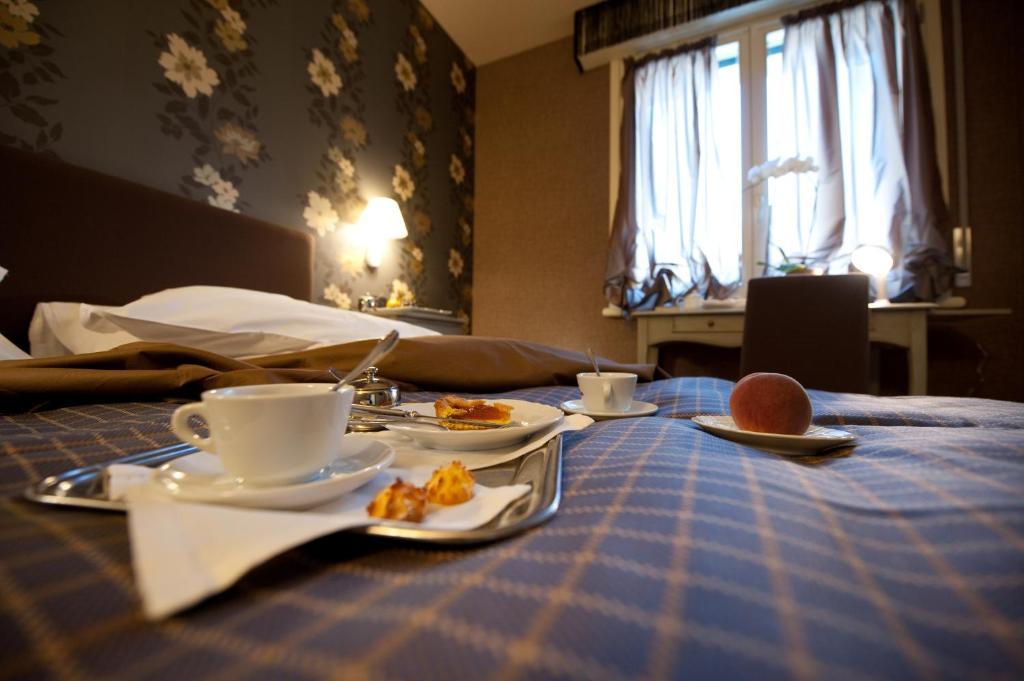 Hotel Locanda Stendhal Колорно Номер фото